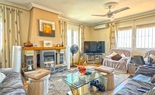 Resale - Detached House / Villa - Torrevieja - Los Balcones - Los Altos del Edén