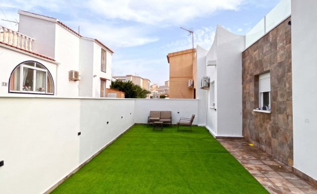 Herverkoop - Chalet - Orihuela Costa - Playa Flamenca