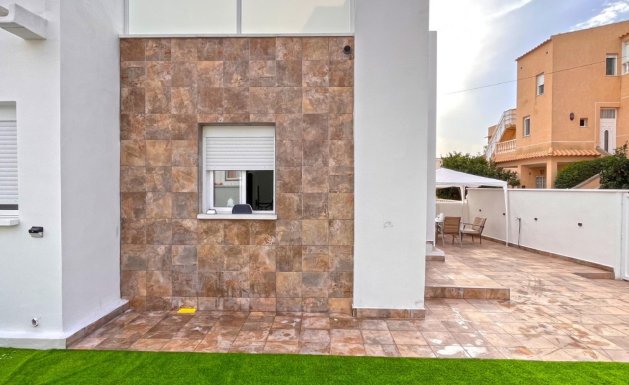 Herverkoop - Chalet - Orihuela Costa - Playa Flamenca