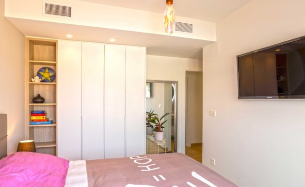 Resale - Apartment - Orihuela Costa - Villamartín