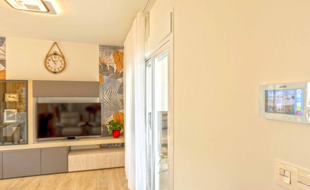 Resale - Apartment - Orihuela Costa - Villamartín