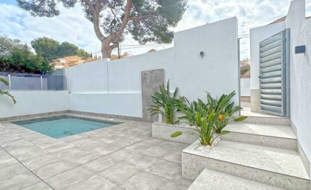 Resale - Detached House / Villa - Torrevieja - Los Balcones - Los Altos del Edén