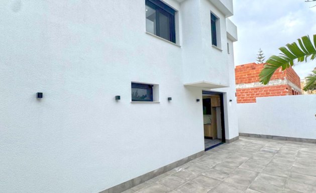 Resale - Detached House / Villa - Torrevieja - Los Balcones - Los Altos del Edén