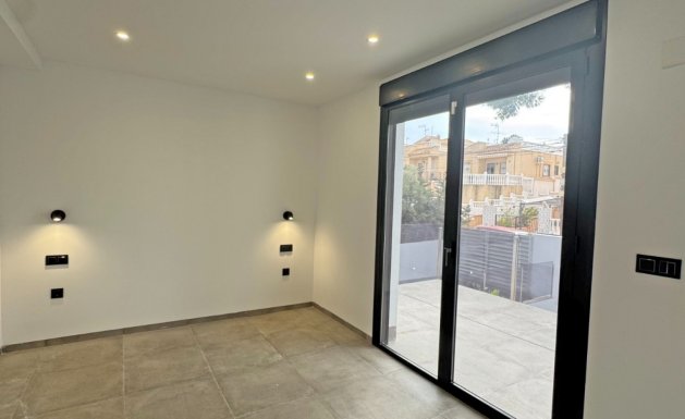 Resale - Detached House / Villa - Torrevieja - Los Balcones - Los Altos del Edén