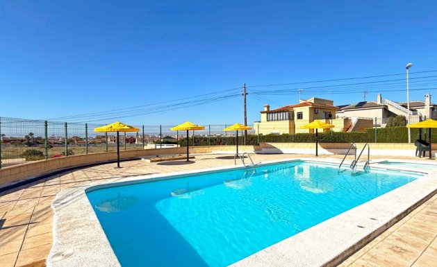 Reventa - Chalet - Torrevieja - Torrelamata - La Mata