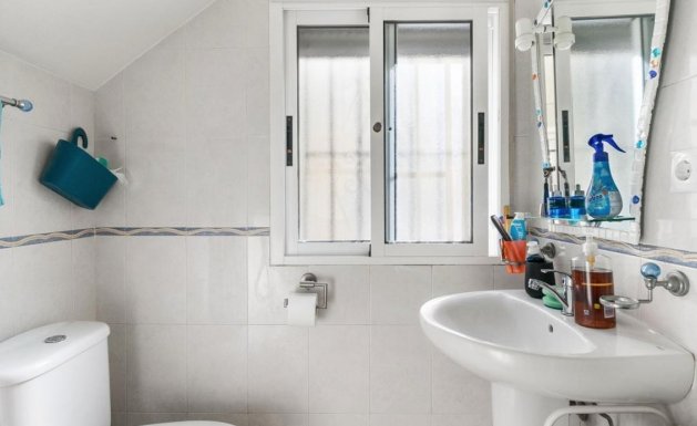 Herverkoop - Detached House / Villa - Orihuela Costa - Villamartín