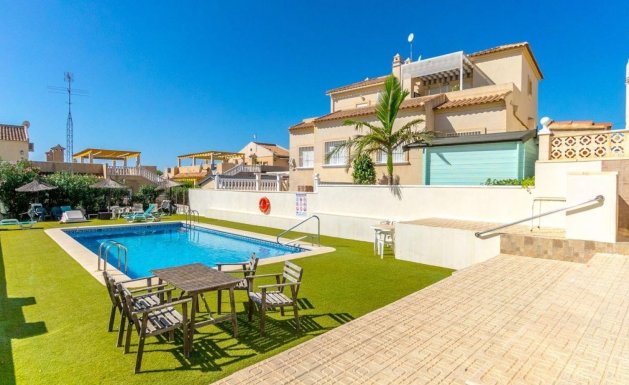 Herverkoop - Detached House / Villa - Orihuela Costa - Villamartín