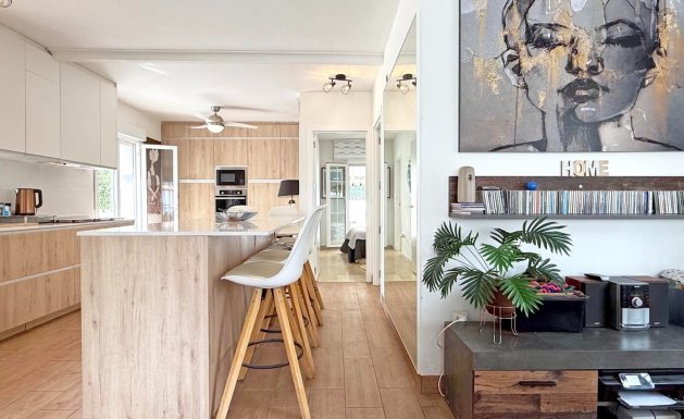 Resale - Detached House / Villa - Orihuela Costa - Villamartín