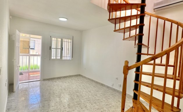 Resale - Apartment - Orihuela Costa - Playa Flamenca