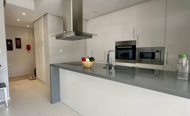 Resale - Apartment - Orihuela Costa - Villamartín