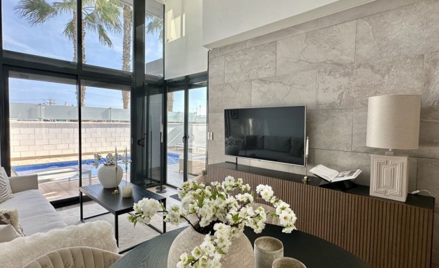 Resale - Detached House / Villa - Orihuela Costa - Lomas de Cabo Roig