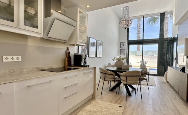 Resale - Detached House / Villa - Orihuela Costa - Lomas de Cabo Roig