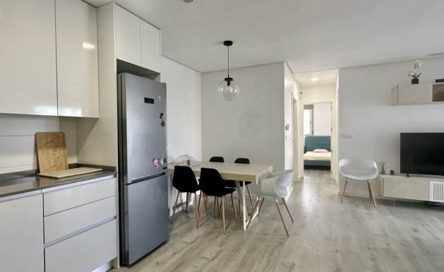 Resale - Apartment - Orihuela Costa - Villamartín