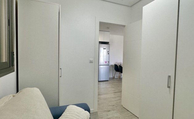 Resale - Apartment - Orihuela Costa - Villamartín