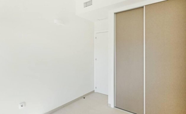 Resale - Apartment - Torrevieja - La Veleta