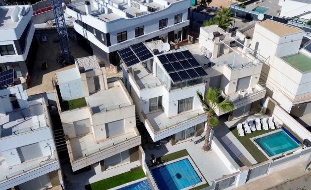 Herverkoop - Detached House / Villa - Orihuela Costa - Lomas de Cabo Roig