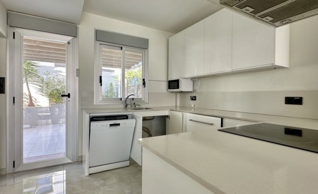 Herverkoop - Detached House / Villa - Orihuela Costa - Lomas de Cabo Roig