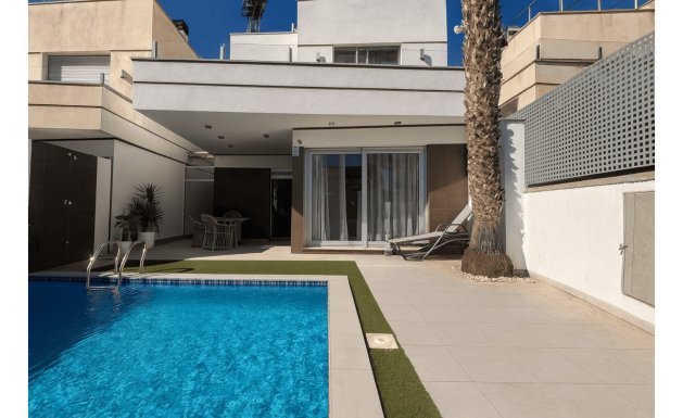 Herverkoop - Detached House / Villa - Orihuela Costa - Lomas de Cabo Roig