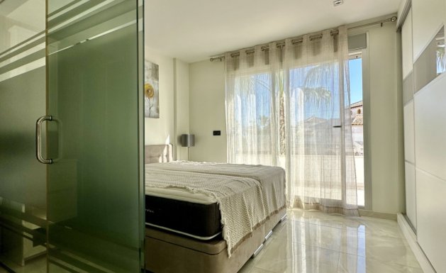 Herverkoop - Detached House / Villa - Orihuela Costa - Lomas de Cabo Roig