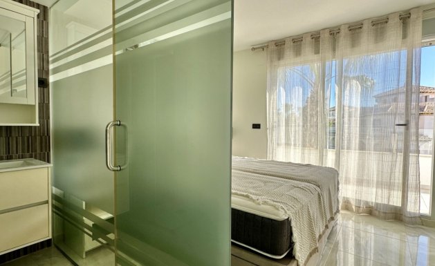 Herverkoop - Detached House / Villa - Orihuela Costa - Lomas de Cabo Roig