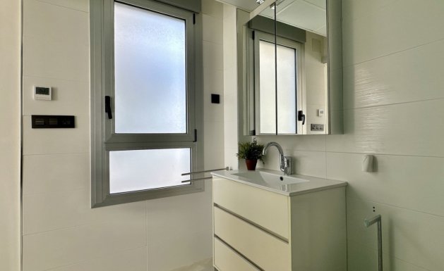 Herverkoop - Detached House / Villa - Orihuela Costa - Lomas de Cabo Roig