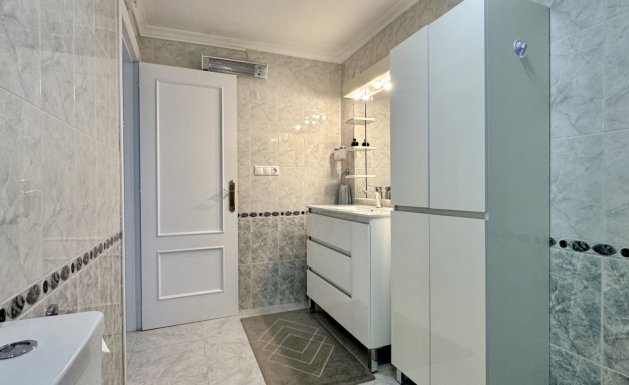 Resale - Apartment - Orihuela Costa - Playa Flamenca