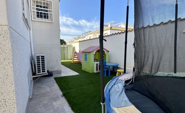 Herverkoop - Detached House / Villa - Orihuela Costa - Los Altos