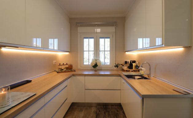 Herverkoop - Detached House / Villa - Orihuela Costa - Villamartin