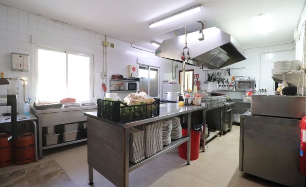 Resale - Commercial - Ciudad Quesada - Doña Pepa