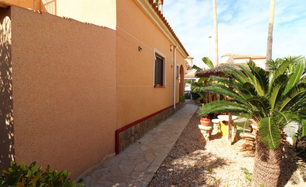 Resale - Detached House / Villa - Ciudad Quesada - Atalayas