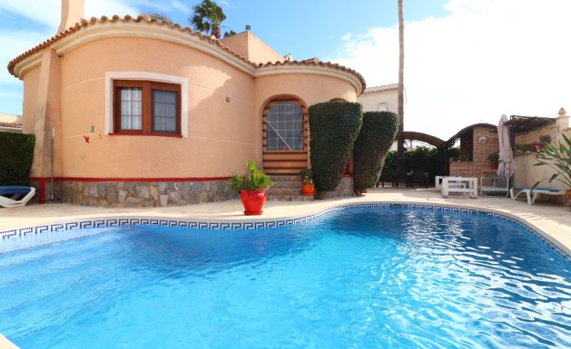 Resale - Detached House / Villa - Ciudad Quesada - Atalayas