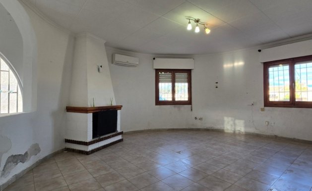 Resale - Detached House / Villa - Torrevieja - El Chaparal