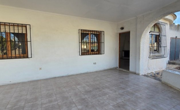 Resale - Detached House / Villa - Torrevieja - El Chaparal