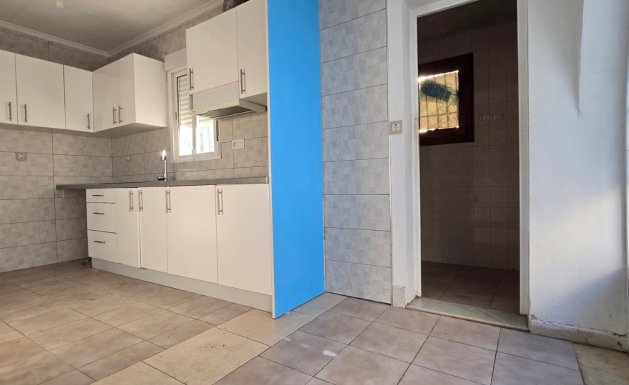 Resale - Detached House / Villa - Torrevieja - El Chaparal