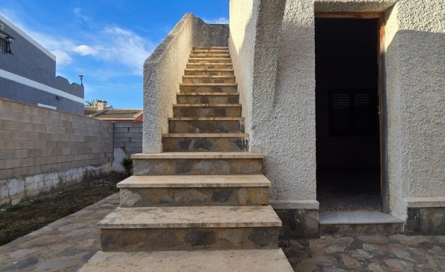 Resale - Detached House / Villa - Torrevieja - El Chaparal