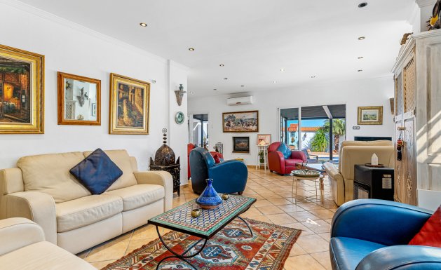 Herverkoop - Country House - Daya Nueva