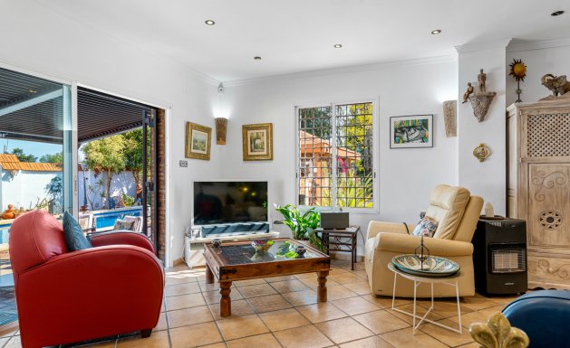 Herverkoop - Country House - Daya Nueva