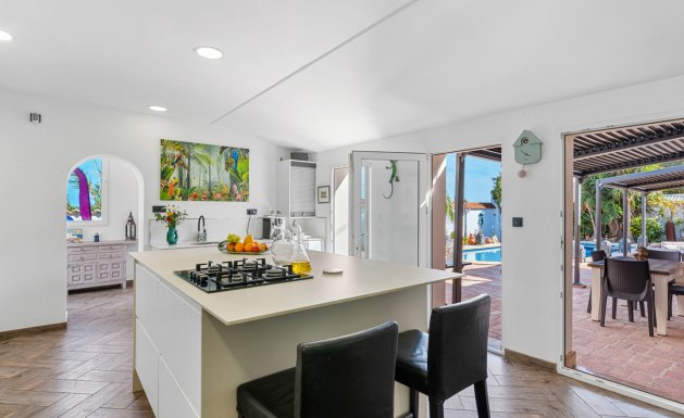 Herverkoop - Country House - Daya Nueva