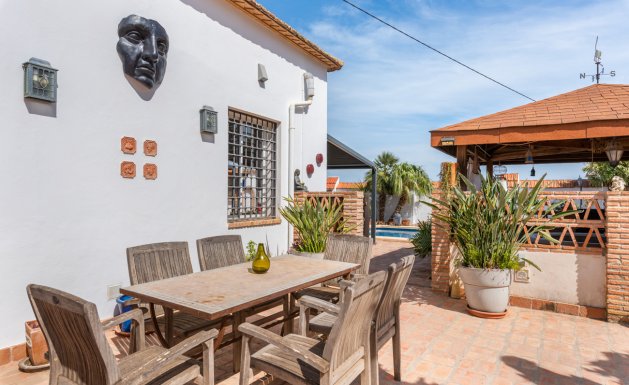 Herverkoop - Country House - Daya Nueva