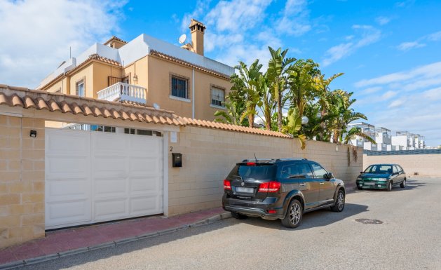 Reventa - Duplex - Ciudad Quesada - Lo Marabú