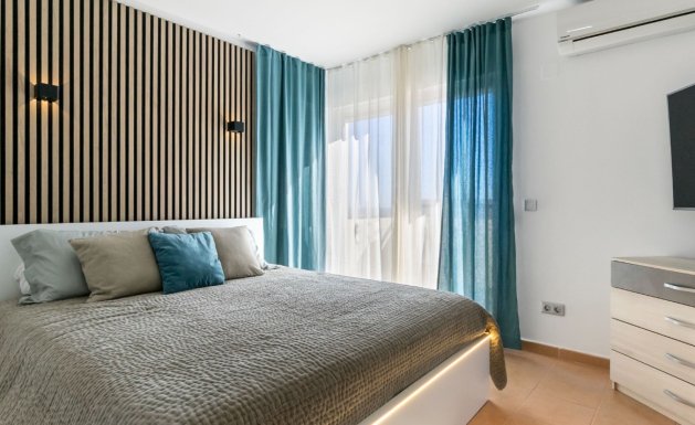 Herverkoop - Semi Detached - Orihuela Costa - Villamartín