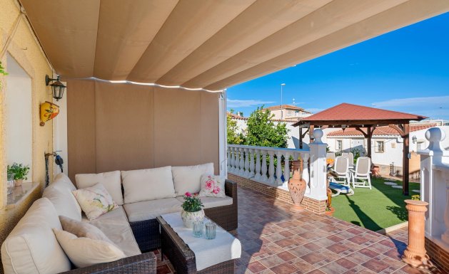 Reventa - Villa - Ciudad Quesada - DOÑA PEPA