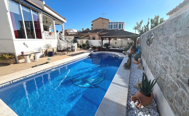 Reventa - Villa - Ciudad Quesada - Central Quesada