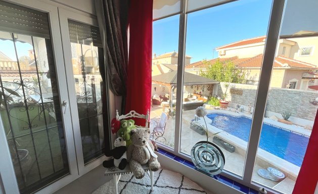 Reventa - Villa - Ciudad Quesada - Central Quesada