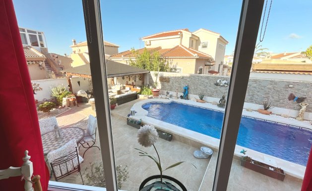 Reventa - Villa - Ciudad Quesada - Central Quesada