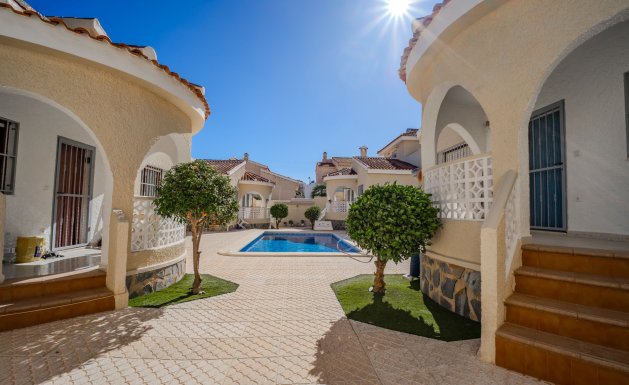 Resale - Detached House / Villa - Ciudad Quesada - La  Marquesa Golf