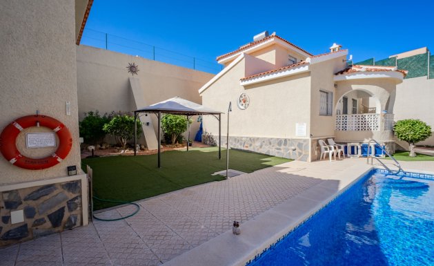 Resale - Detached House / Villa - Ciudad Quesada - La  Marquesa Golf