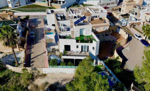 Herverkoop - Detached House / Villa - Orihuela Costa - Villamartín