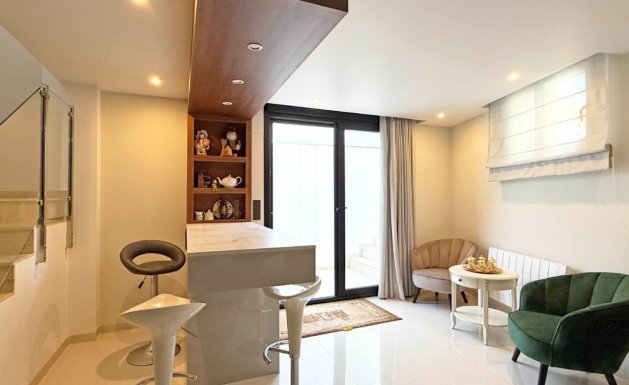 Herverkoop - Detached House / Villa - Orihuela Costa - Villamartín