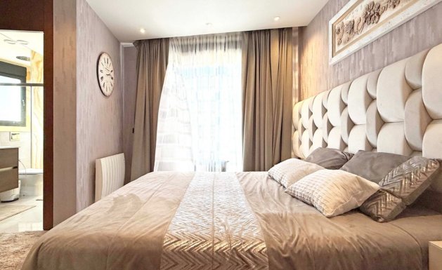 Herverkoop - Detached House / Villa - Orihuela Costa - Villamartín